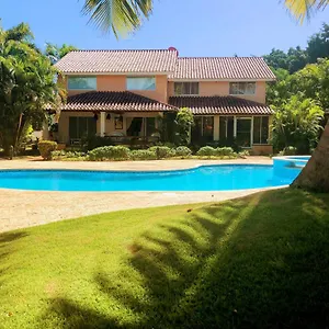 beautiful-villa-metro-country-club-juan-dolio-beach.comcaribbean.com/